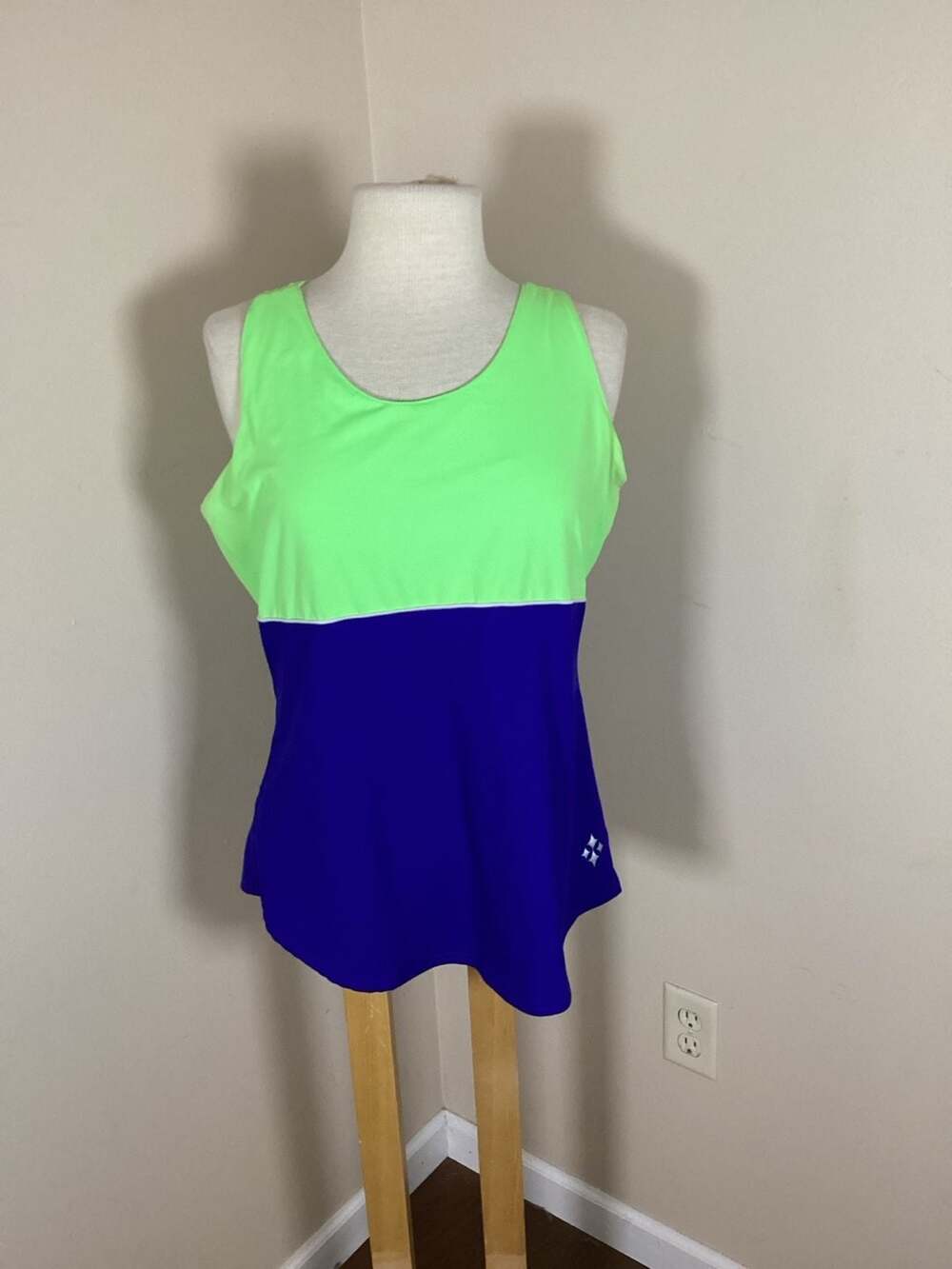 Jofit Women's Tennis Golf Set Neon Green Purple Tank Top & Pleated Skort Size L